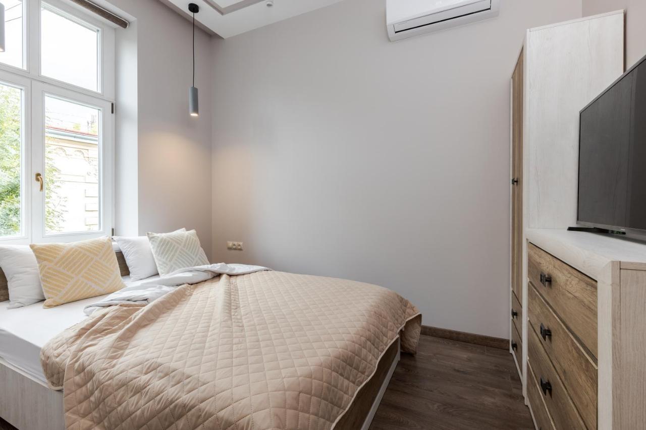 Inshiapartments On Kovzhuna Str Lviv Exterior foto